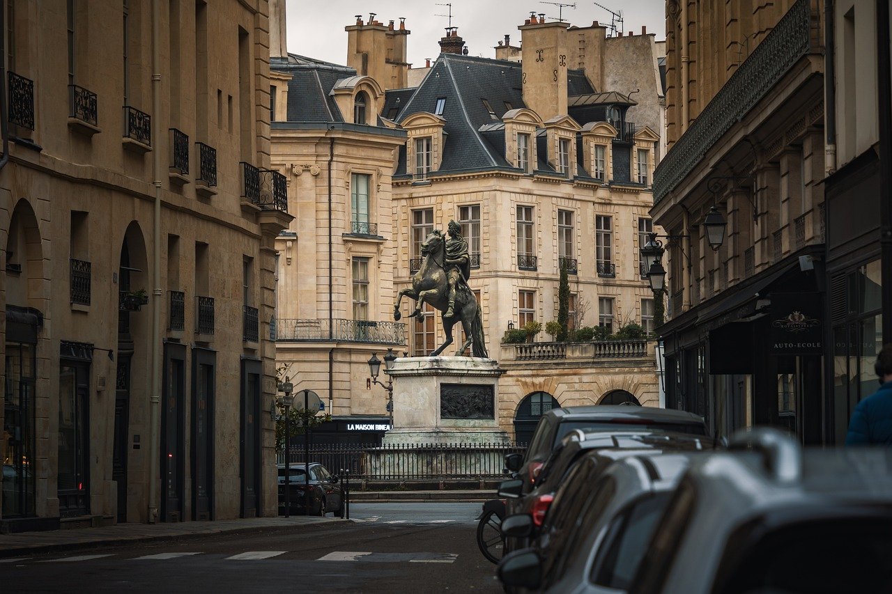Travel – Image 1
