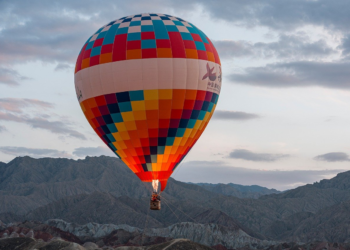 5 Essential Tips for Budget-Friendly World Travel