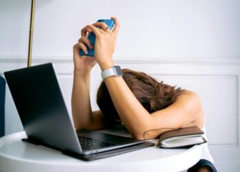 Night-Owl Productivity System: Work Deeply After Midnight Without Burning Out