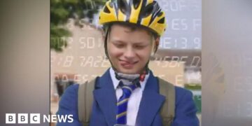 Essex Police and EE mobile join forces to warn about AI dangers