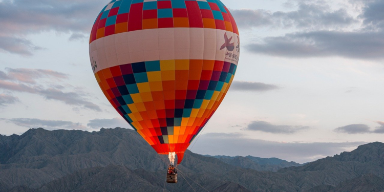 Top 10 Tips for Stress-Free Global Travel Adventures