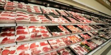 If cloned meat enters the food supply, will Canadians know?
