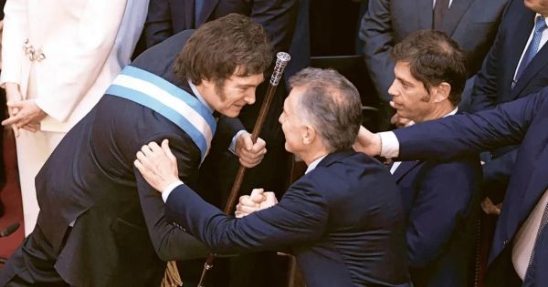 Milei holds private dinner with Macri as key ministers resign — MercoPress