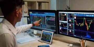 Stock Market Live Updates Today: Benchmarks Slip From Record Highs; Sensex Up 160 Points, Nifty Flat As SMIDs Lag