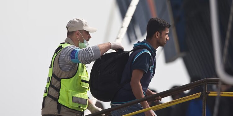 Greece rescues 545 migrants off Crete after distress call