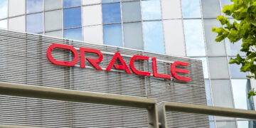 Oracle shares slide on $15B increase in data center spending