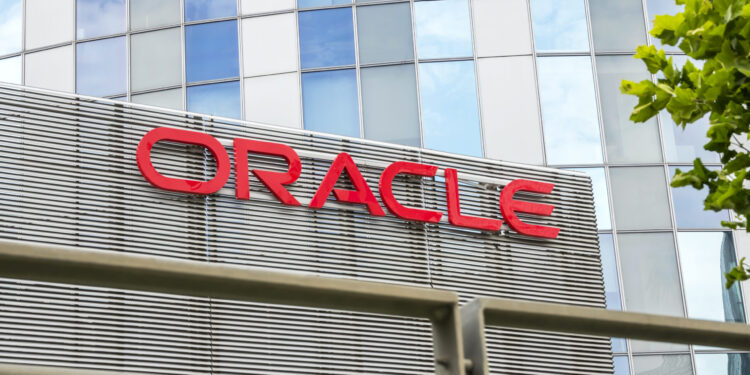 Oracle shares slide on $15B increase in data center spending