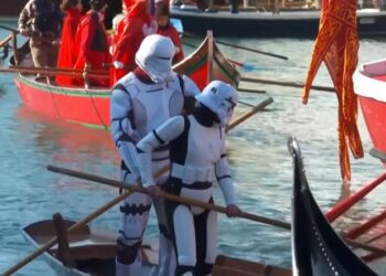 Venice Carnival canal parade opens with Olympic theme