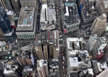 Breaking Down Top Global News: Insights & Analysis