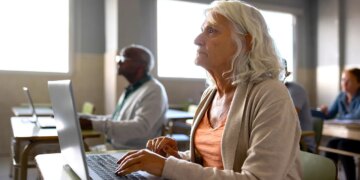 Scammers target widows and divorced women using public data sources