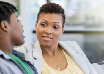Nicotine Pouches: 6 Talking Points for Parents and Teens