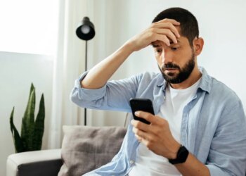 CISA and FBI warn of phishing attacks targeting WhatsApp and Signal