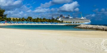 Royal Caribbean vs. Disney Cruise: The Major Differences