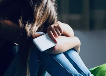 8 Ways Parents Can Help Teens Manage Stress
