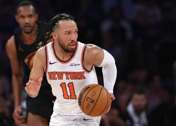 Knicks rally from 22 points down to stun Cavs in overtime | Basketball News