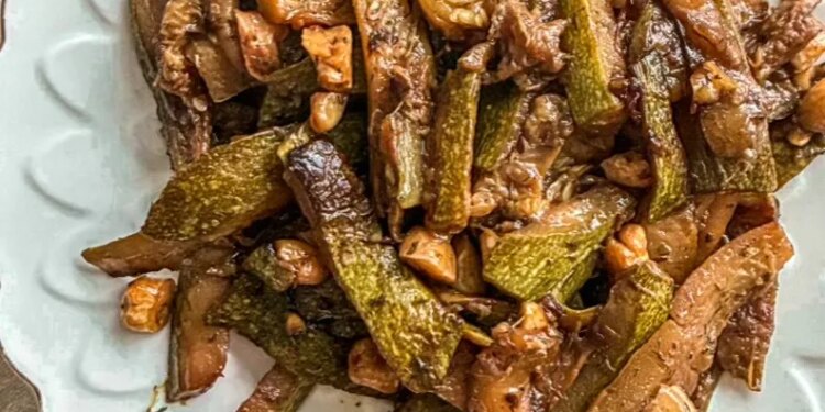Italian pan-braised zucchini (sweet and sour)