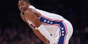 NBA playoffs winners and losers: Knicks overwhelm 76ers, Spurs get back on track