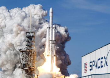 Skeptics Question Whether SpaceX Is Worth $1.77 Trillion
