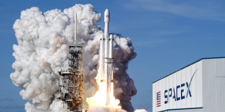 Skeptics Question Whether SpaceX Is Worth $1.77 Trillion