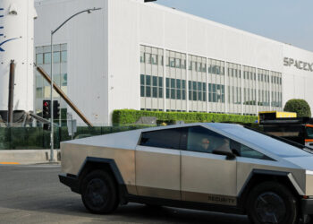 Elon Musk’s Next Move May Be a Mega-Merger of SpaceX and Tesla