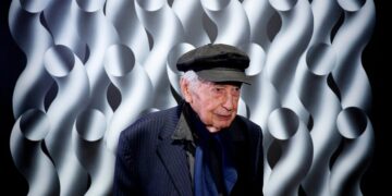 Julio Le Park, Kinetic Sculpture and Op-Art Master, Dies at 97
