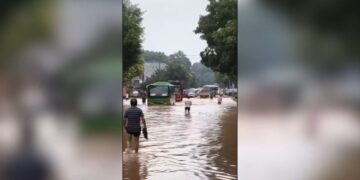 One killed and 17 missing in torrential rainstorm in southwestern China
