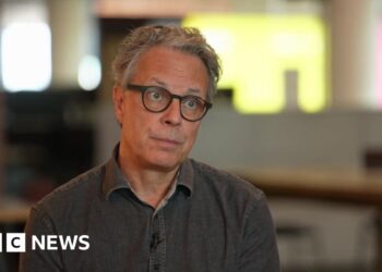 Molly Russell's dad says PM rushing social media restrictions 'deplorable'