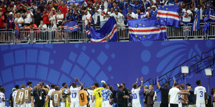 Copa Mundial: los fans de Cabo Verde celebran el empate contra España