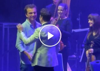 Audience Member at ‘La La Land’ Concert Fills in for Sick Keyboardist