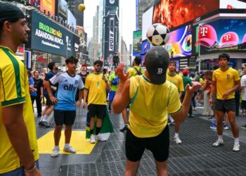 World Cup Daily: Brazil fans take over NYC, Ronaldo arrives