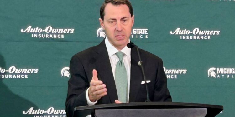 Kentucky targeting Michigan State AD J Batt, sources say