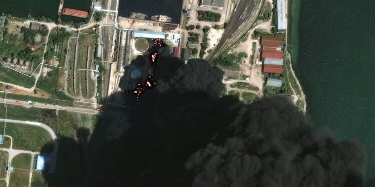 Ukraine-Russia war live: Egyptian sailor killed after Moscow strikes foreign cargo ships in Black Sea, says Kyiv