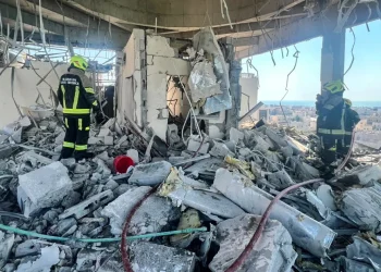 Iran attacks Kuwait and Bahrain in response to US strikes | US-Israel war on Iran News