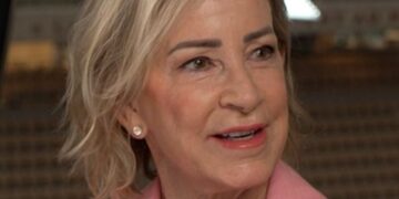 ‘Can I have Christiane’s phone #?’: What Chris Evert did after cancer diagnosis