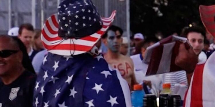 Fans react after USA’s 4-1 win over Paraguay