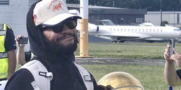 Air traffic control audio captures Knicks players celebrating on plane