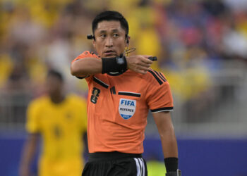 With No Team in the World Cup, China’s Fans Celebrate a Referee