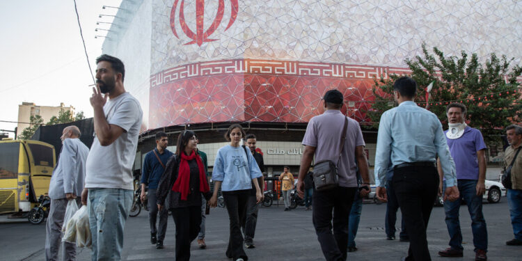 Mideast Live Updates: U.S. and Iran Offer Conflicting Accounts of Nuclear Discussions