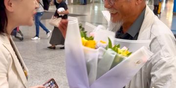 Chinese Dissident Who Fled to South Korea by Rubber Boat Lands in Canada