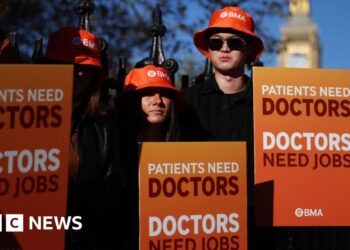 Resident doctors cancel strike after new offer from government