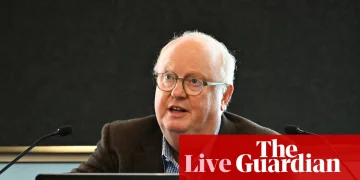 Australia politics live: Geoffrey Watson criticises ‘silly’ call to pause Victorian big build projects over corruption | Australia news