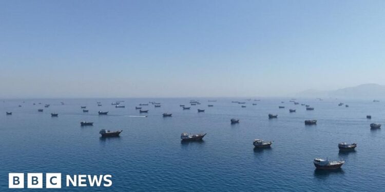 Deal to end fighting would lead to Hormuz reopening, Iran says