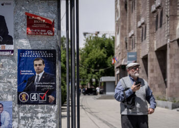 Polls open in pivotal Armenian election — RT Russia & Former Soviet Union
