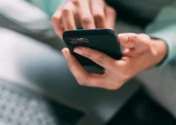 FCC proposal could require government ID to get phone service in the US