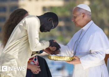 Pope Leo visits Canary Islands to highlight perilous journeys of migrants