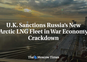 U.K. Sanctions Russia’s New Arctic LNG Fleet in War Economy Crackdown