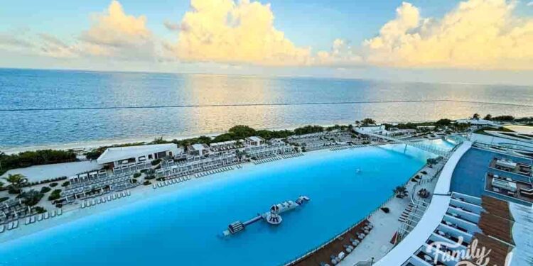What to Expect at an All-Inclusive Resort (From My Experience)
