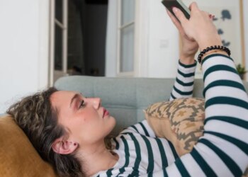 Gen Z interviewer slams her generation’s ‘attitude’ after candidate dialled in from their phone