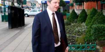 Andy Burnham lines up ex-Blair minister James Purnell as chief of staff  – POLITICO