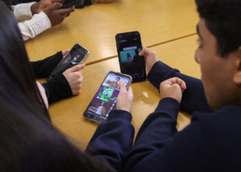 UK Announces Social Media Ban for Children Under 16